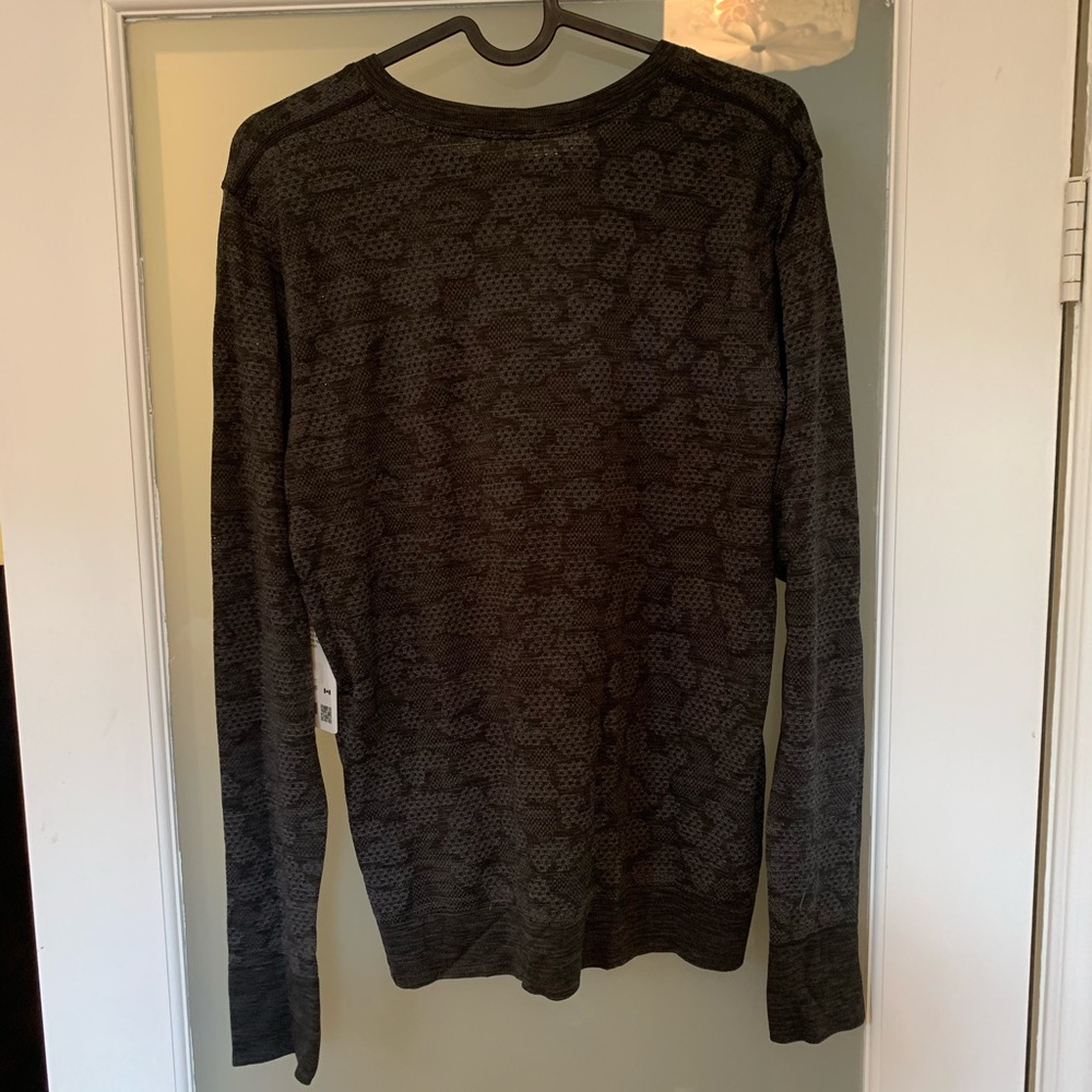 Lululemon Breeze by Long Sleeve - Picture 7 of 7